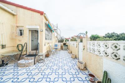 Detached-Property-for-sale-in-La-Marina--13---Portals-