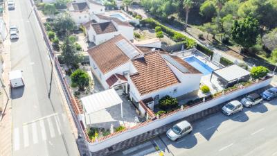 Luxury-Detached-Villa-for-sale-in-La-Marina--3---Canva-