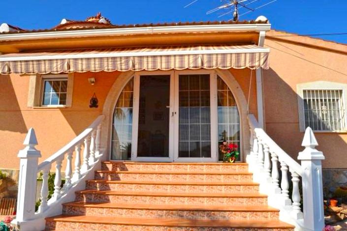 Image No.3-4 Bed Villa for sale