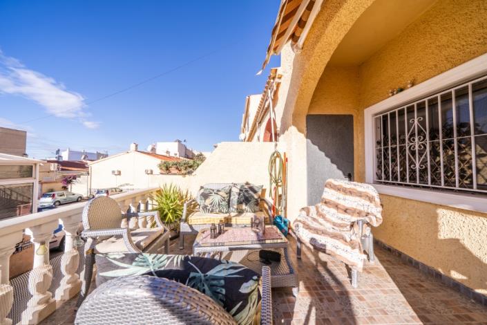 Image No.10-2 Bed Townhouse for sale