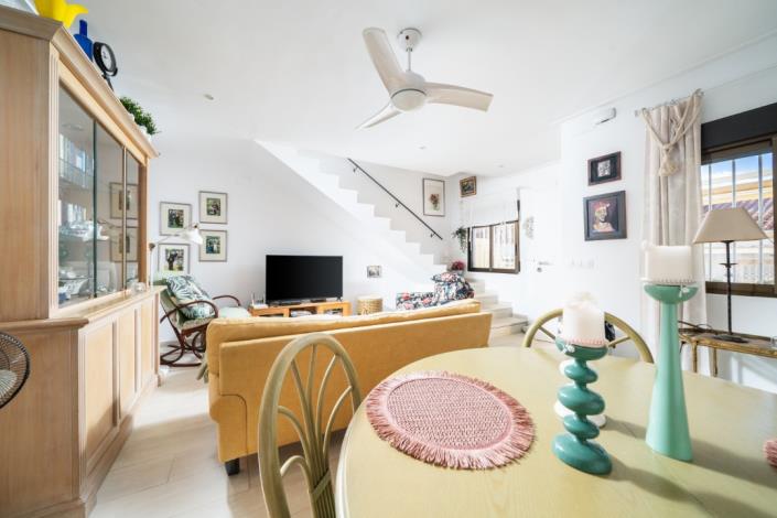 Image No.14-2 Bed Townhouse for sale