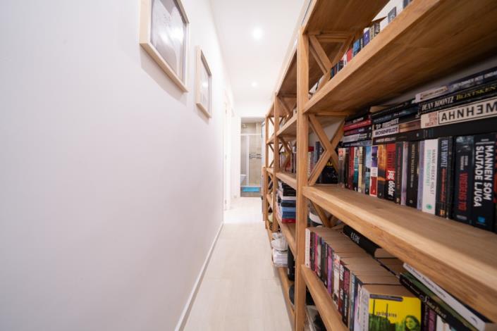 Image No.18-2 Bed Townhouse for sale