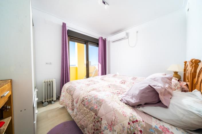 Image No.22-2 Bed Townhouse for sale