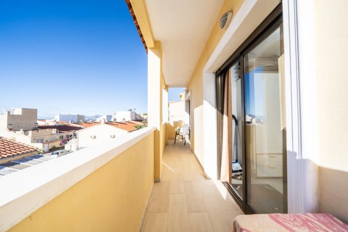 Image No.28-2 Bed Townhouse for sale