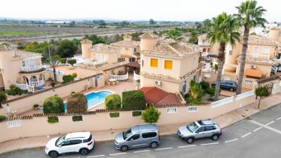 Detached-Property-for-sale-in-La-Marina--3---Portals-