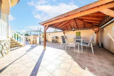 Detached-Property-for-sale-in-La-Marina--9---Portals-