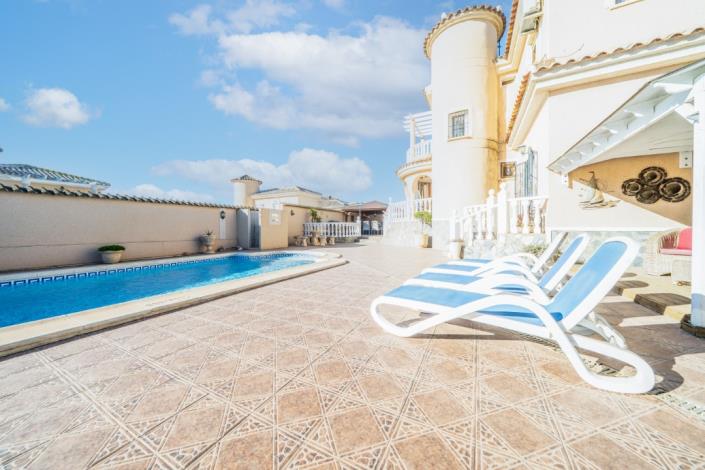 Image No.14-4 Bed Villa for sale