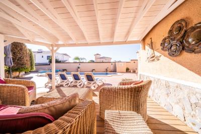 Detached-Property-for-sale-in-La-Marina--15---Portals-