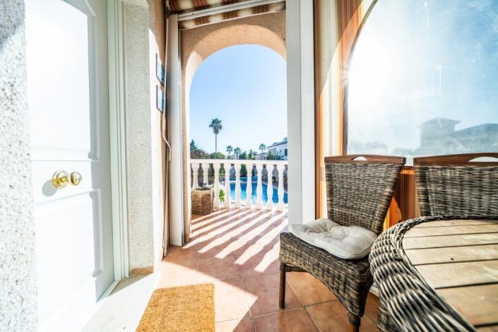 Image No.18-4 Bed Villa for sale