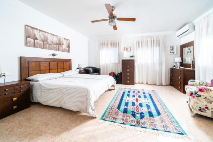 Image No.27-4 Bed Villa for sale