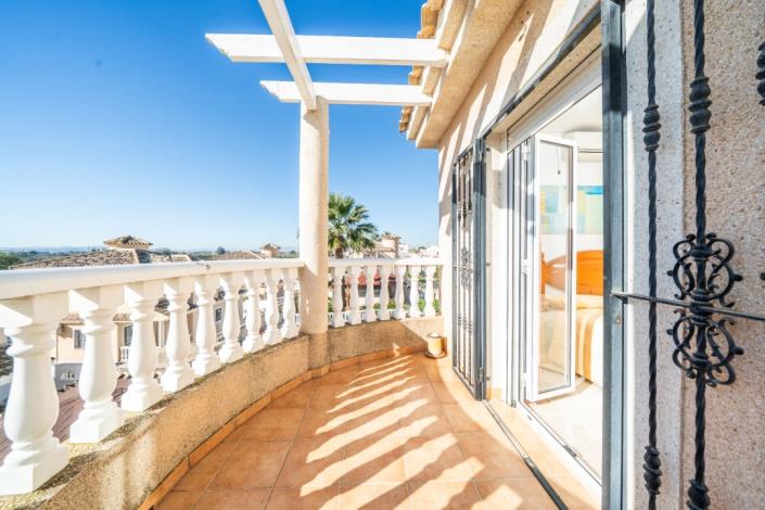 Image No.37-4 Bed Villa for sale