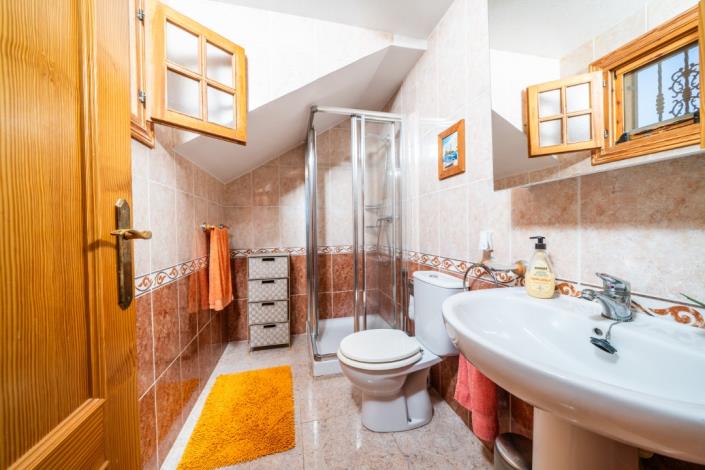 Image No.42-4 Bed Villa for sale