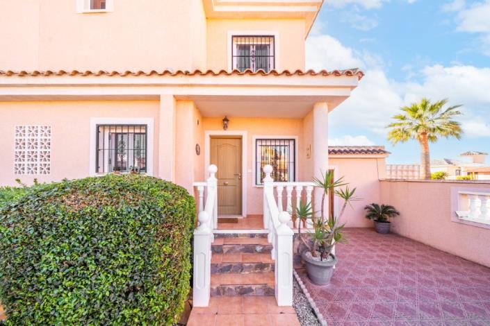 Image No.48-4 Bed Villa for sale