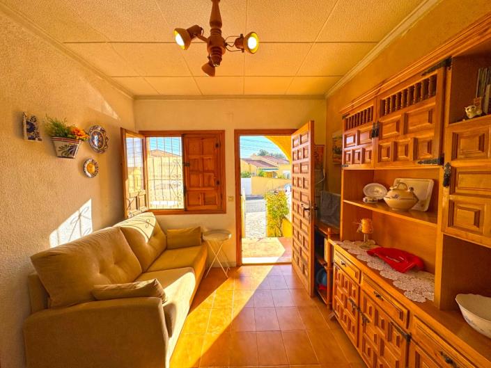 Image No.8-1 Bed Townhouse for sale