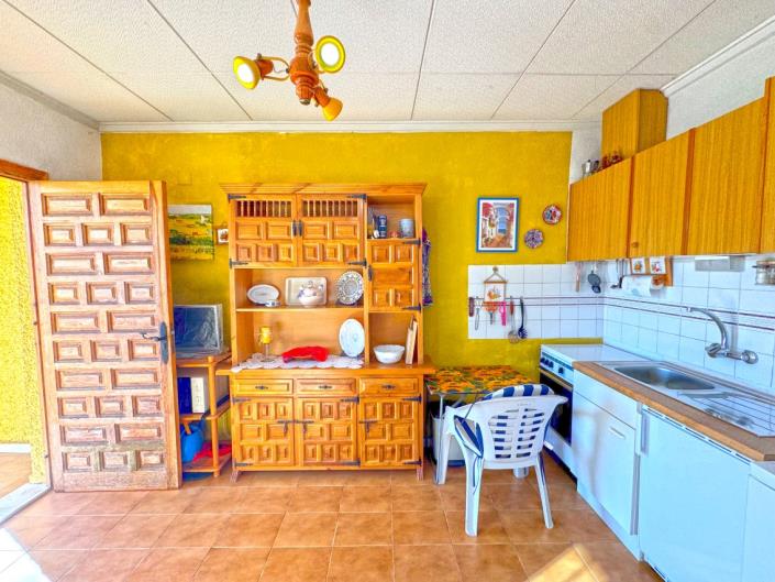 Image No.9-1 Bed Townhouse for sale