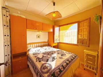 Cheap-Property-for-sale-in-La-Marina--10---Portals-