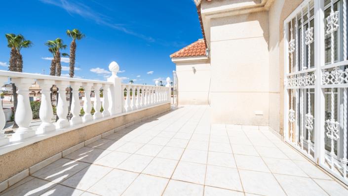 Image No.32-3 Bed Villa for sale