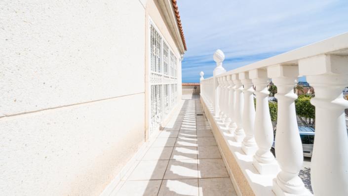 Image No.36-3 Bed Villa for sale