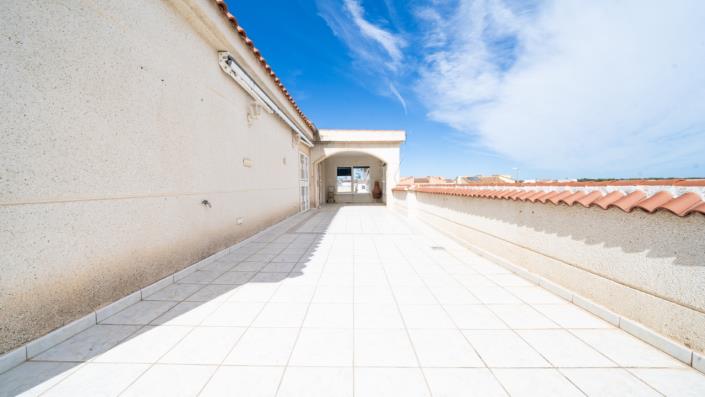 Image No.37-3 Bed Villa for sale