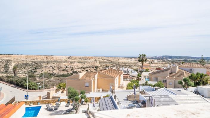 Image No.40-3 Bed Villa for sale