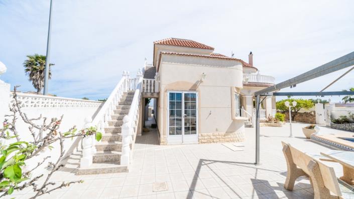 Image No.42-3 Bed Villa for sale