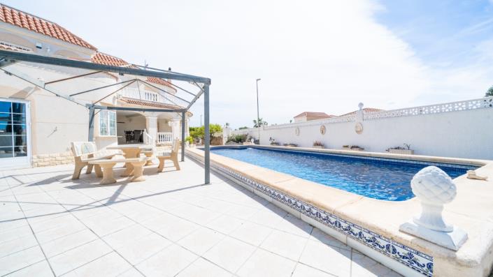 Image No.48-3 Bed Villa for sale