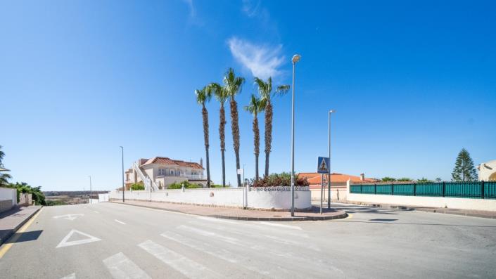 Image No.61-3 Bed Villa for sale