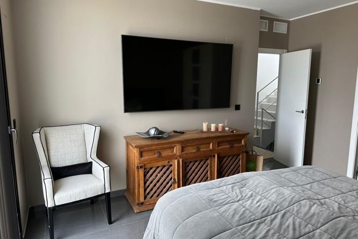 Image No.17-7 Bed Villa for sale