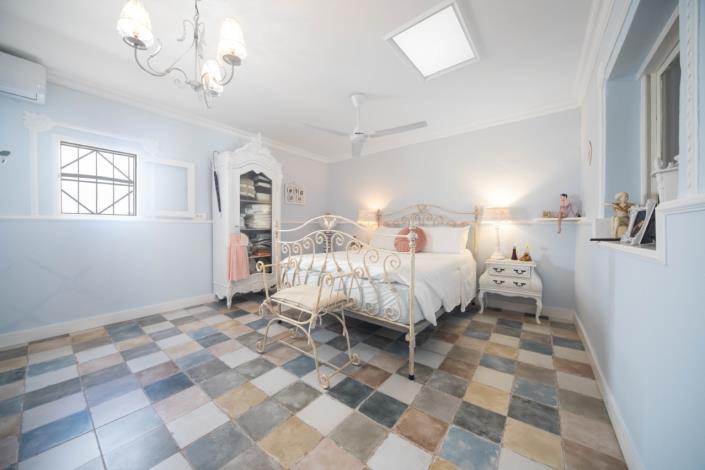 Image No.23-9 Bed Villa for sale