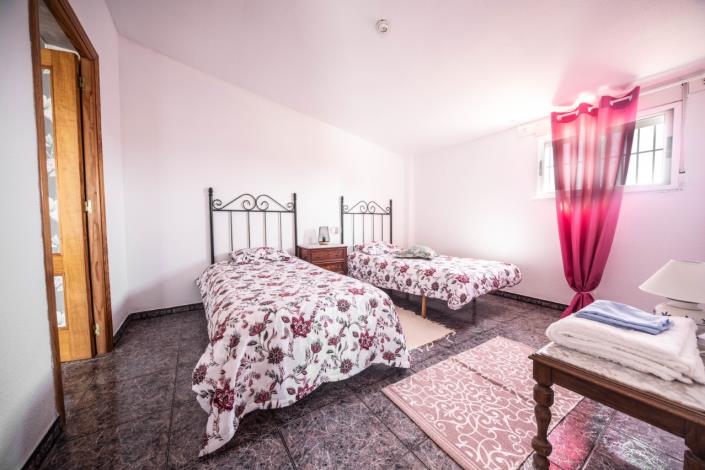 Image No.40-9 Bed Villa for sale