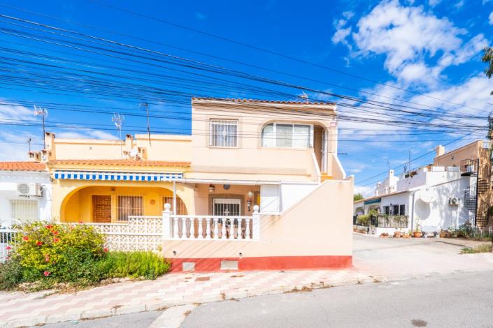 Image No.6-3 Bed Townhouse for sale