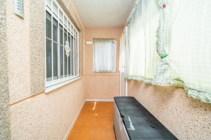 Image No.14-3 Bed Townhouse for sale