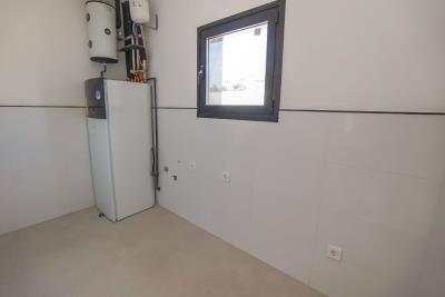 Villa-for-sale-in-La-Marina-with-pool---5k---Portals-