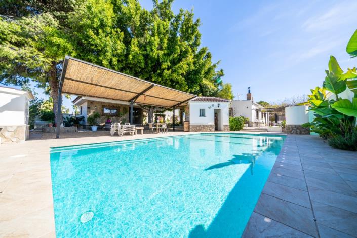 Image No.4-4 Bed Villa for sale