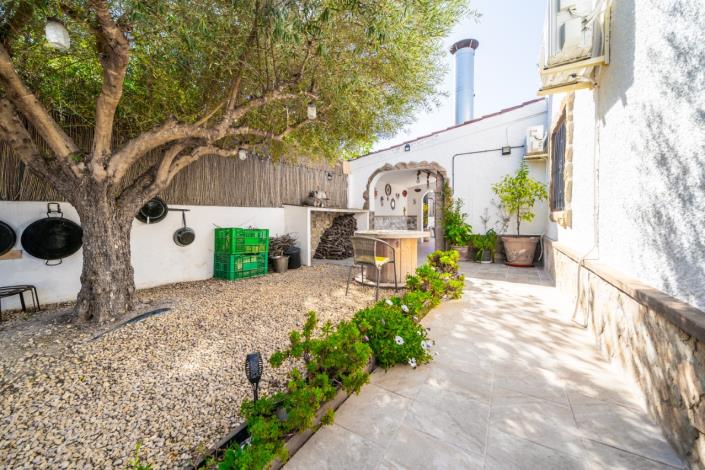 Image No.8-4 Bed Villa for sale