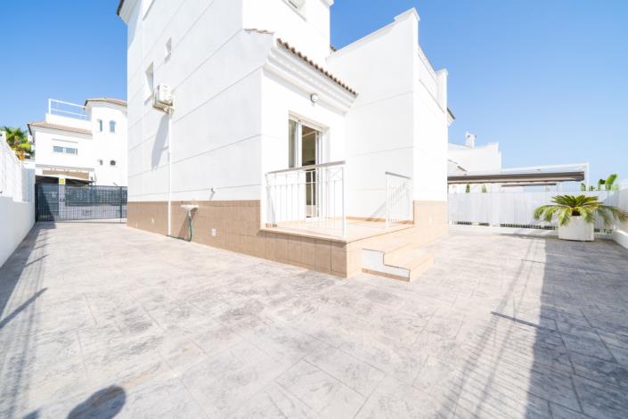 Image No.6-2 Bed Villa for sale