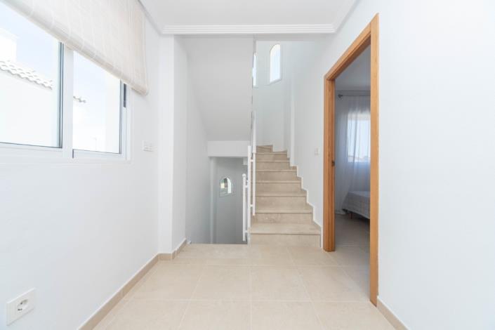 Image No.26-3 Bed Villa for sale