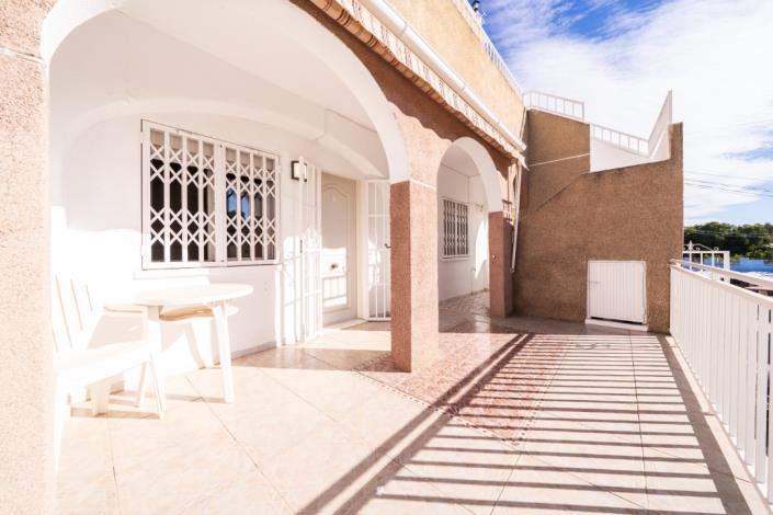 Image No.4-4 Bed Townhouse for sale