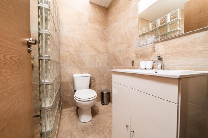 Image No.33-4 Bed Townhouse for sale