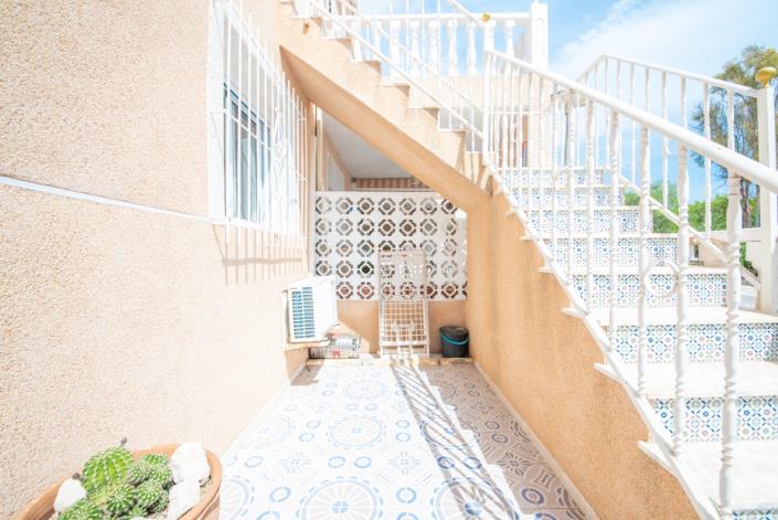 Image No.18-4 Bed Townhouse for sale