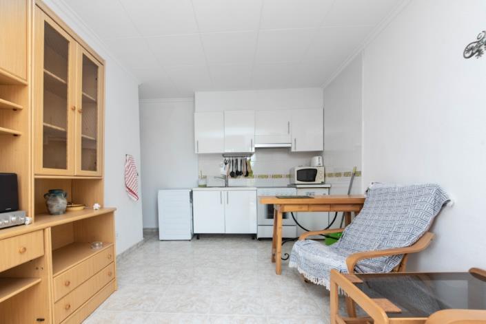 Image No.23-4 Bed Townhouse for sale