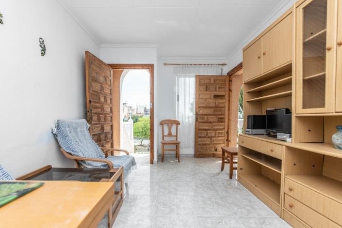 Image No.24-4 Bed Townhouse for sale