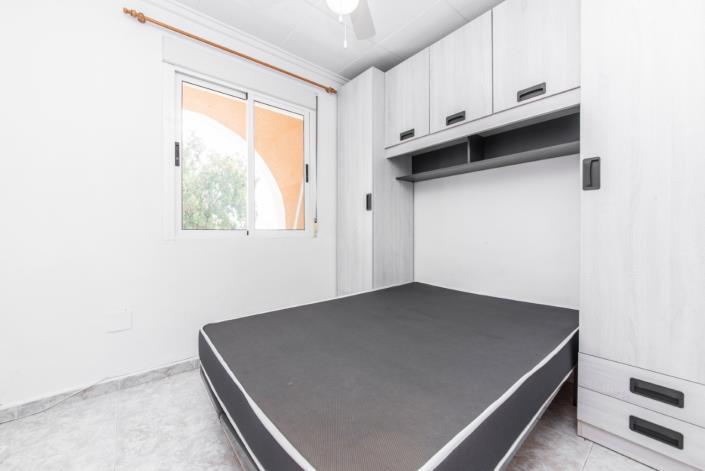 Image No.27-4 Bed Townhouse for sale