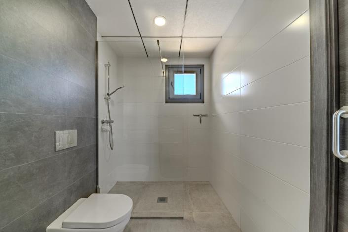 Image No.40-5 Bed Villa for sale