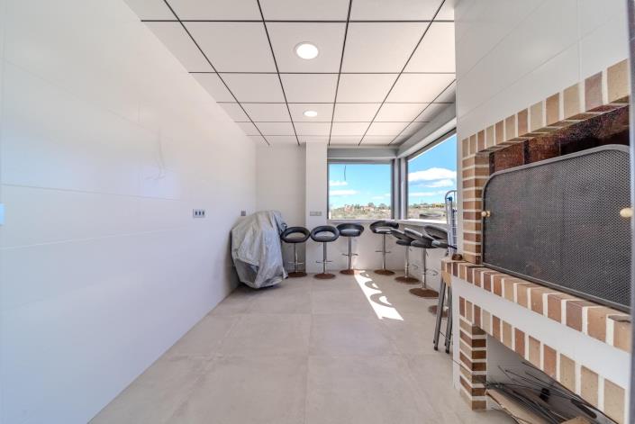 Image No.48-5 Bed Villa for sale