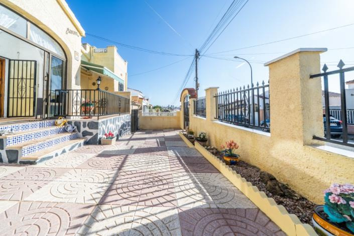 Image No.4-3 Bed Villa for sale