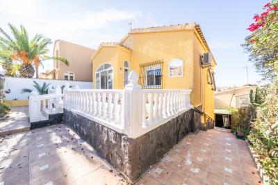 Detached-Property-for-sale-in-La-Marina--5---Portals-