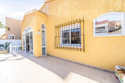 Detached-Property-for-sale-in-La-Marina--13---Portals-