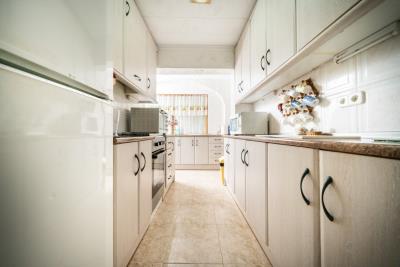 Detached-Villa-For-Sale-In-La-Marina--11---Portals-