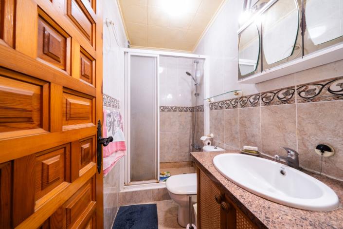 Image No.18-3 Bed Villa for sale